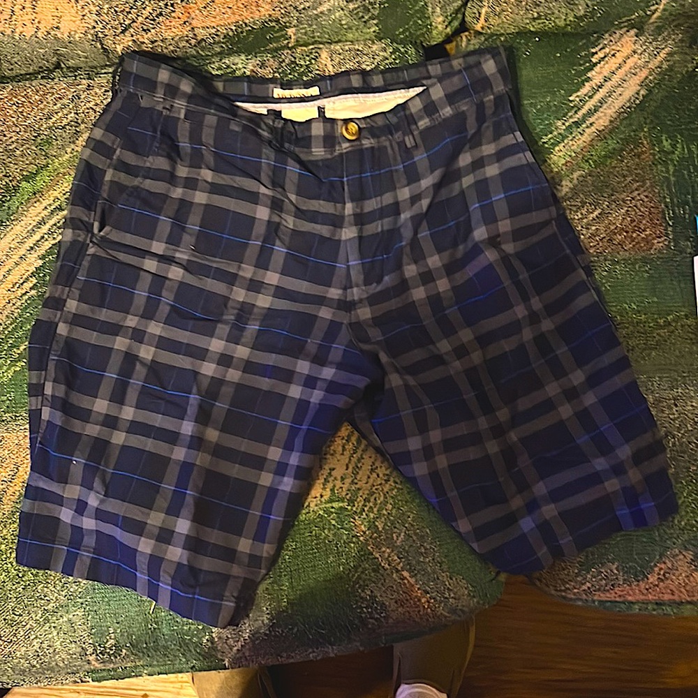 Merona Blue Plaid shorts. 2 pockets. Button up. Waist size 32